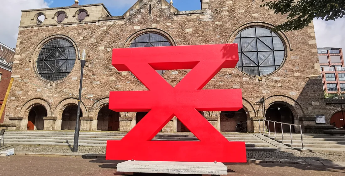 Image of the Enschede symbol in the city